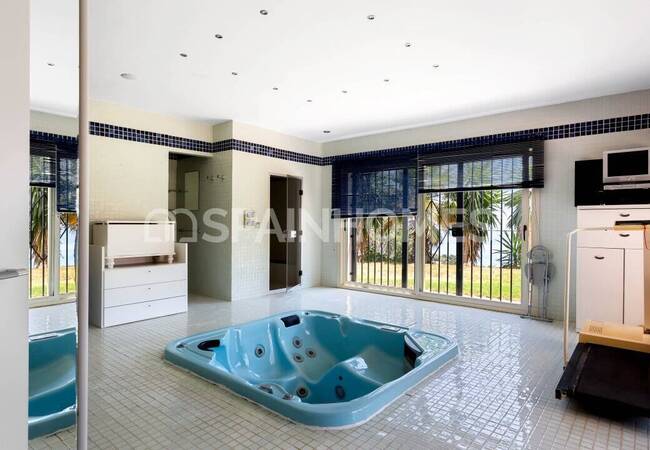 Отдельная Вилла с Видом на Море в Хорошем Месте Бенальмадены 17