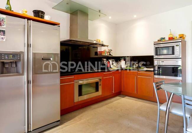 Отдельная Вилла с Видом на Море в Хорошем Месте Бенальмадены 15