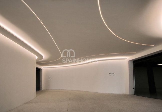 Estepona'da Avantajlı Konumda Deniz Manzaralı Lüks Daire 9