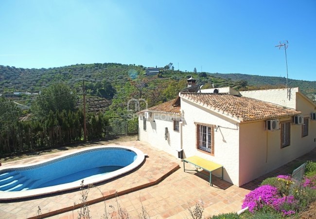 Удачно Расположенный Загородный Дом в Аренасе 21