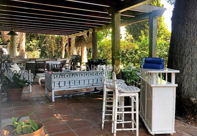 Fuengirola'da Avantajlı Konumda Tropikal Meyve Bahçeli Villa 6