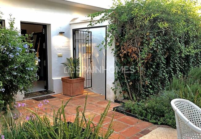 Fuengirola'da Avantajlı Konumda Tropikal Meyve Bahçeli Villa 14