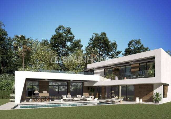 Großartig Gelegene Prestigeträchtige Villa In Marbella 1