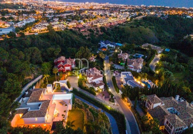Well-located High-end House in Marbella's Prime Location 9