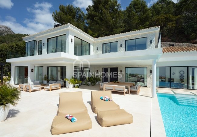 Well-located High-end House in Marbella's Prime Location 11