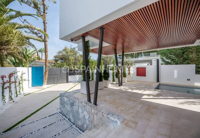 Престижные Виллы на Берегу Моря в Марбелье 12