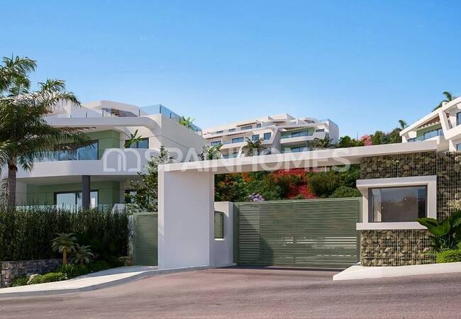 Golfside Properties in a Sought After Area of Mijas 4