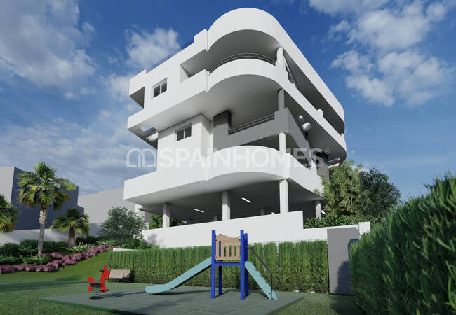 Torremolinos'ta Geniş Teraslı Merkezi Daireler 3