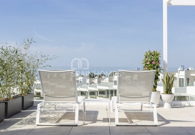 Marbella’da Avantajlı Konumda Taşınmaya Hazır Golf Villaları 16