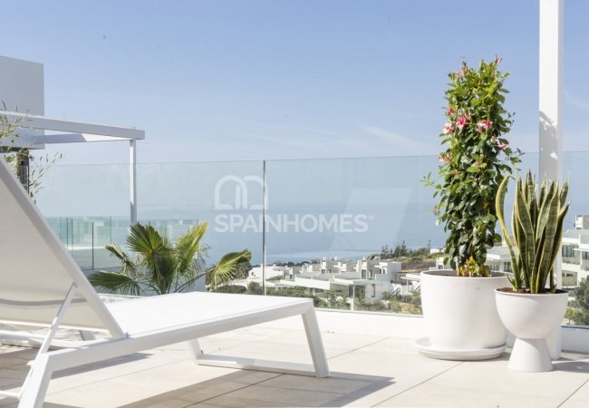 Marbella’da Avantajlı Konumda Taşınmaya Hazır Golf Villaları 17