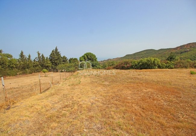 Well-located House at the Foot of the Mountains in Estepona 19