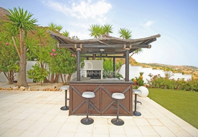 Well-located House at the Foot of the Mountains in Estepona 7