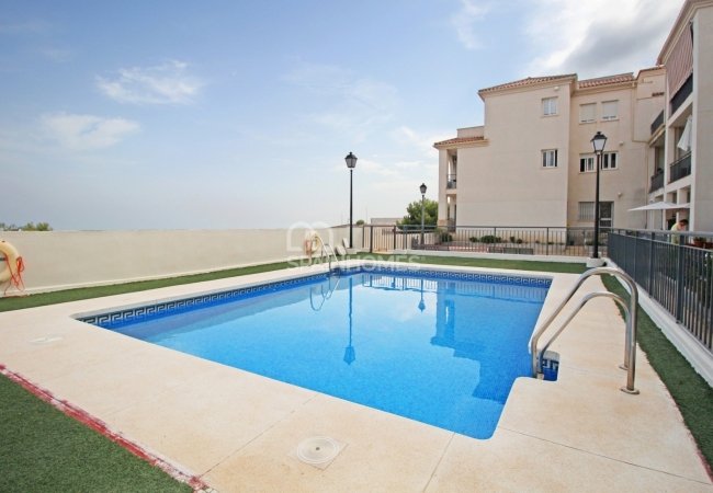 Well-kept Apartment in Strategic Location in Benalmadena 2