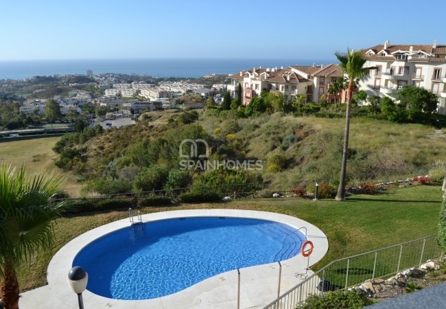 Strategically Located Ground Floor Apartment in Benalmadena 5