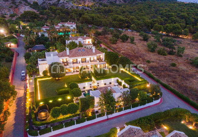 Exclusively Located Prestigious Property in Marbella 3