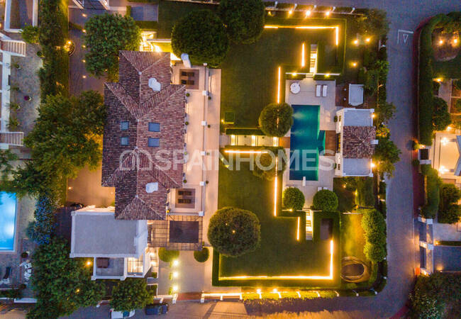 Exclusively Located Prestigious Property in Marbella 4