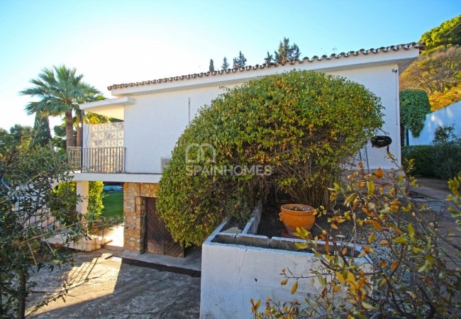 Maison Bien Située Dans Une Zone Convoitée À Benalmadena 15