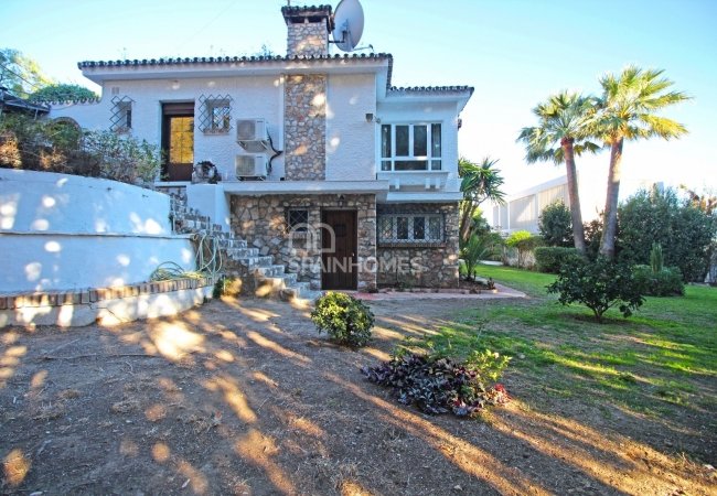 Maison Bien Située Dans Une Zone Convoitée À Benalmadena 8
