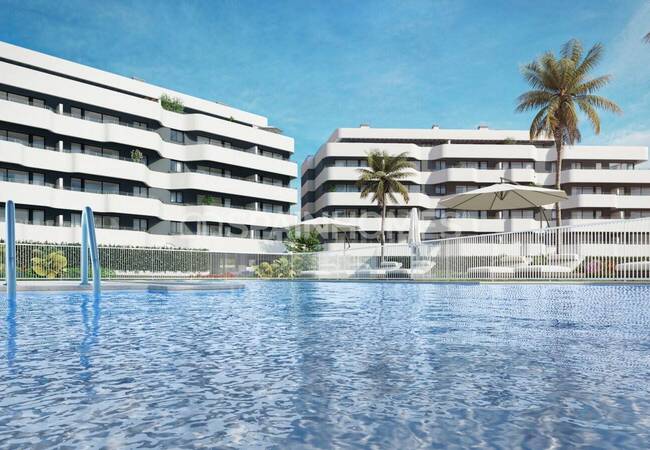 Prestigiosos Apartamentos Junto A La Playa En Venta En Torremolinos 2