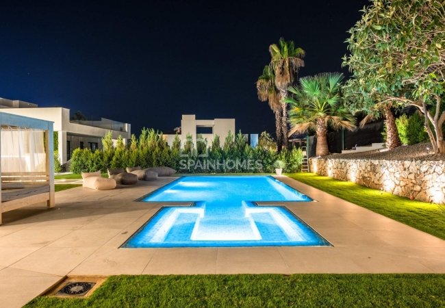 Verfijnde Villa Dichtbij Puerto Banus In Marbella Spanje 14