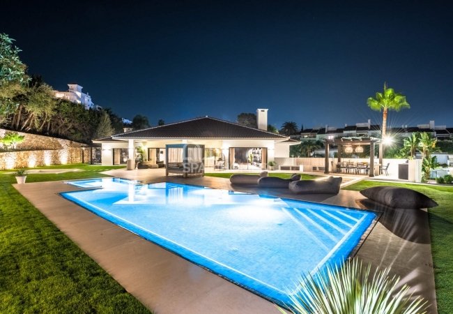 Verfijnde Villa Dichtbij Puerto Banus In Marbella Spanje 17