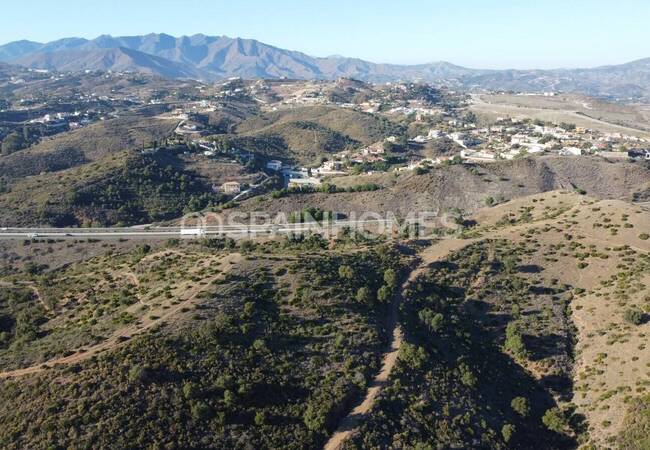 Plot with Hills and Views in a Prestigious Part of Mijas 13