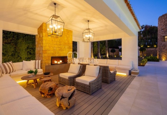 Stunning Detached Villa in a Golf Resorts Area in Marbella 17