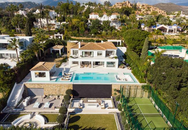 Marbella Golf Tesislerinde Büyüleyici Müstakil Villa 1