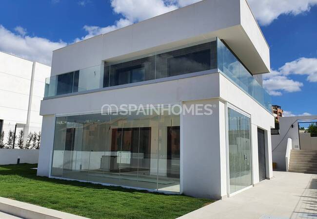 Affordable Off Plan Villas in a Sought After Area of Manilva 9