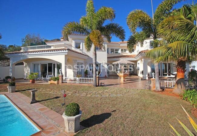 Benalmadena’da Elit Konumda Deniz Manzaralı Villa 11