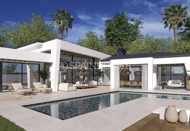 Contemporary Villas for Sale in Marbella with Nature Views 2