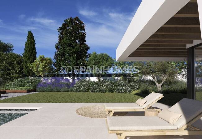 Contemporary Villas for Sale in Marbella with Nature Views 9