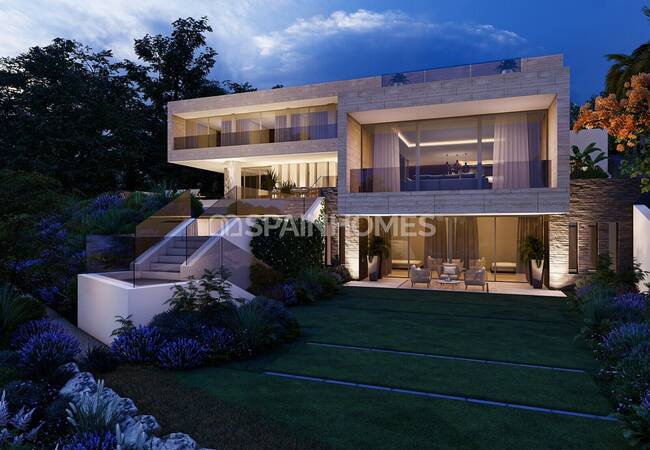 Greatly Located Villa in a Prestigious Area of Marbella 11