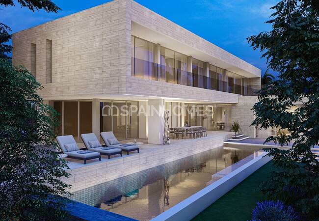 Greatly Located Villa in a Prestigious Area of Marbella 13