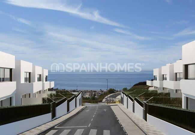 Properties with Amazing Sea View in Rincon De La Victoria