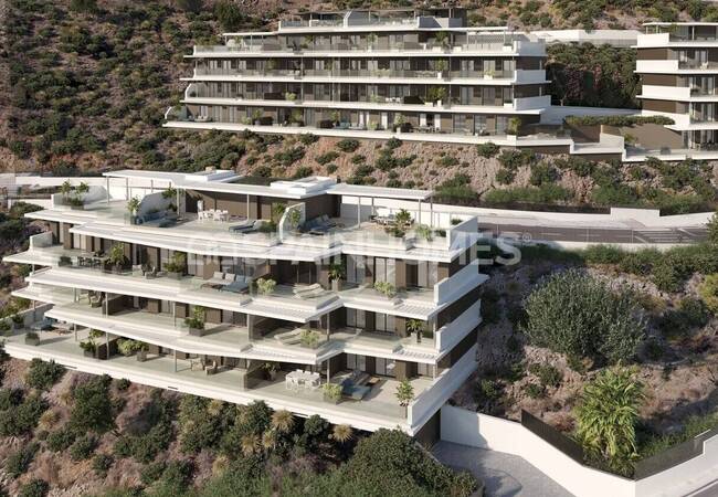 Chic Properties with Stunning Sea Views in Rincon De La Victoria 4