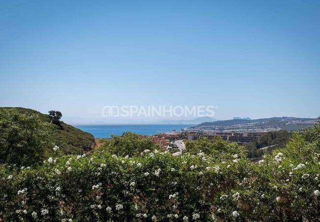 Ready to Move Contemporary Houses for Sale in Casares 2