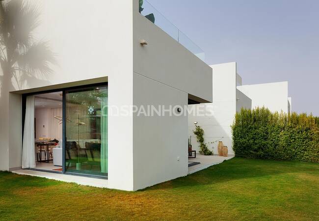Ready to Move Contemporary Houses for Sale in Casares 6