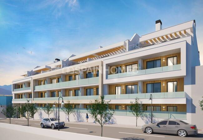 Mijas'ta Merkezi Konumda Site İçi Daireler 1