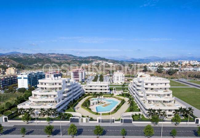 Luxe Onroerend Goed Dicht Bij De Zee In Torre Del Mar