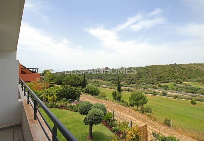 Casares'te Muhteşem Manzaralı Golf Sahası Yanında Daire 6