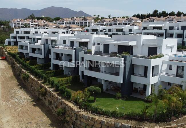 Casares'te Muhteşem Manzaralı Golf Sahası Yanında Daire 3