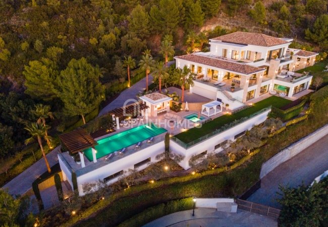 Exclusieve Villa Met Tijdloos Design Dichtbij Het Marbella Centrum 2