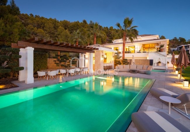 Exclusieve Villa Met Tijdloos Design Dichtbij Het Marbella Centrum 7