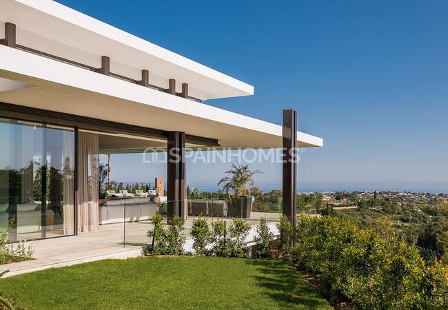 Ultra Luxe New Build Villa with Open Views in Benahavis 13