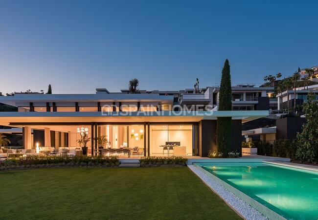 Ultra Luxe New Build Villa with Open Views in Benahavis 26