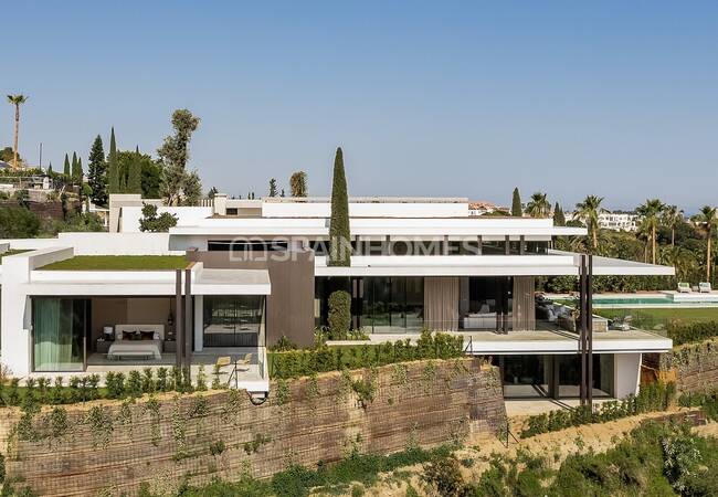 Ultra Luxe New Build Villa with Open Views in Benahavis 8