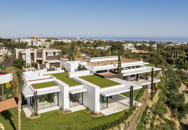 Ultra Luxe New Build Villa with Open Views in Benahavis 9