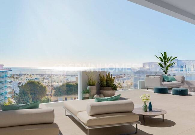 Benalmadena Costa'da Sahile ve Rıhtıma Yakın Sıfır Daireler 1