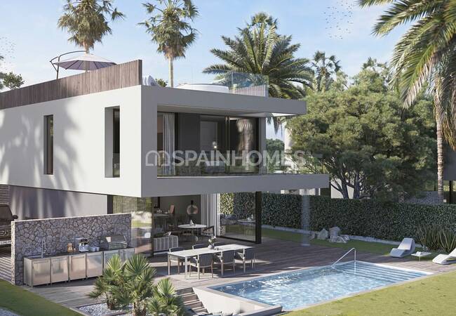 Affordable Detached Villas in Estepona's Prime Location 4